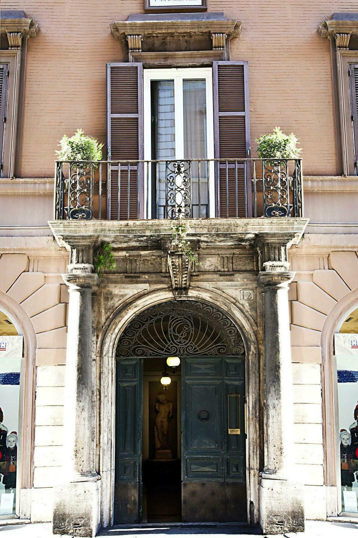 Corso 12 Roma Bed and Breakfast Εξωτερικό φωτογραφία