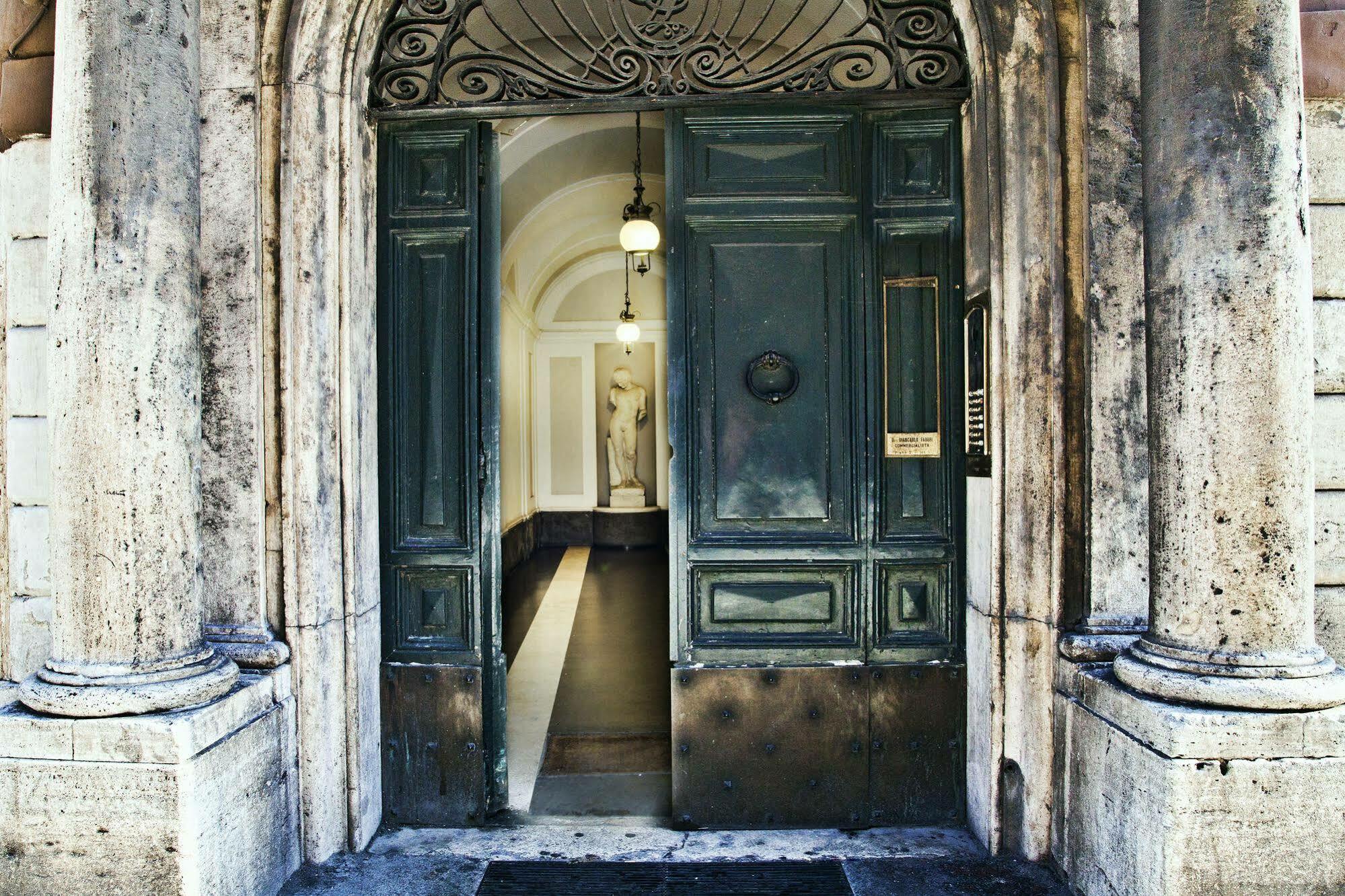 Corso 12 Roma Bed and Breakfast Εξωτερικό φωτογραφία